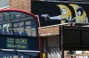Файл=banksy_pulp_fiction_bus.jpg
Объём=32KB
Размеры=400x261
Дата=Июнь 20, 2008 banksy_pulp_fiction_bus.jpg