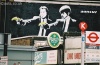 Файл=banksy_travolta.jpg
Объём=52KB
Размеры=400x260
Дата=Июнь 20, 2008 banksy_travolta.jpg